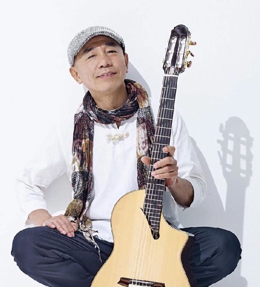 小畑和彦「音楽のみならずマルチに活躍するギタリスト」Quatro Cores Trio kazuhiko obata